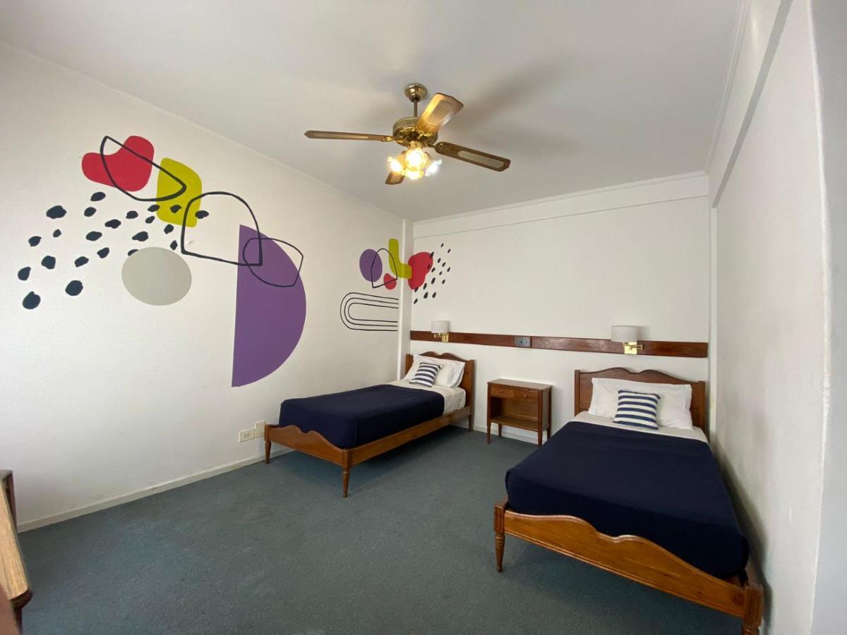 Wanna La Plata Hostel Exterior photo